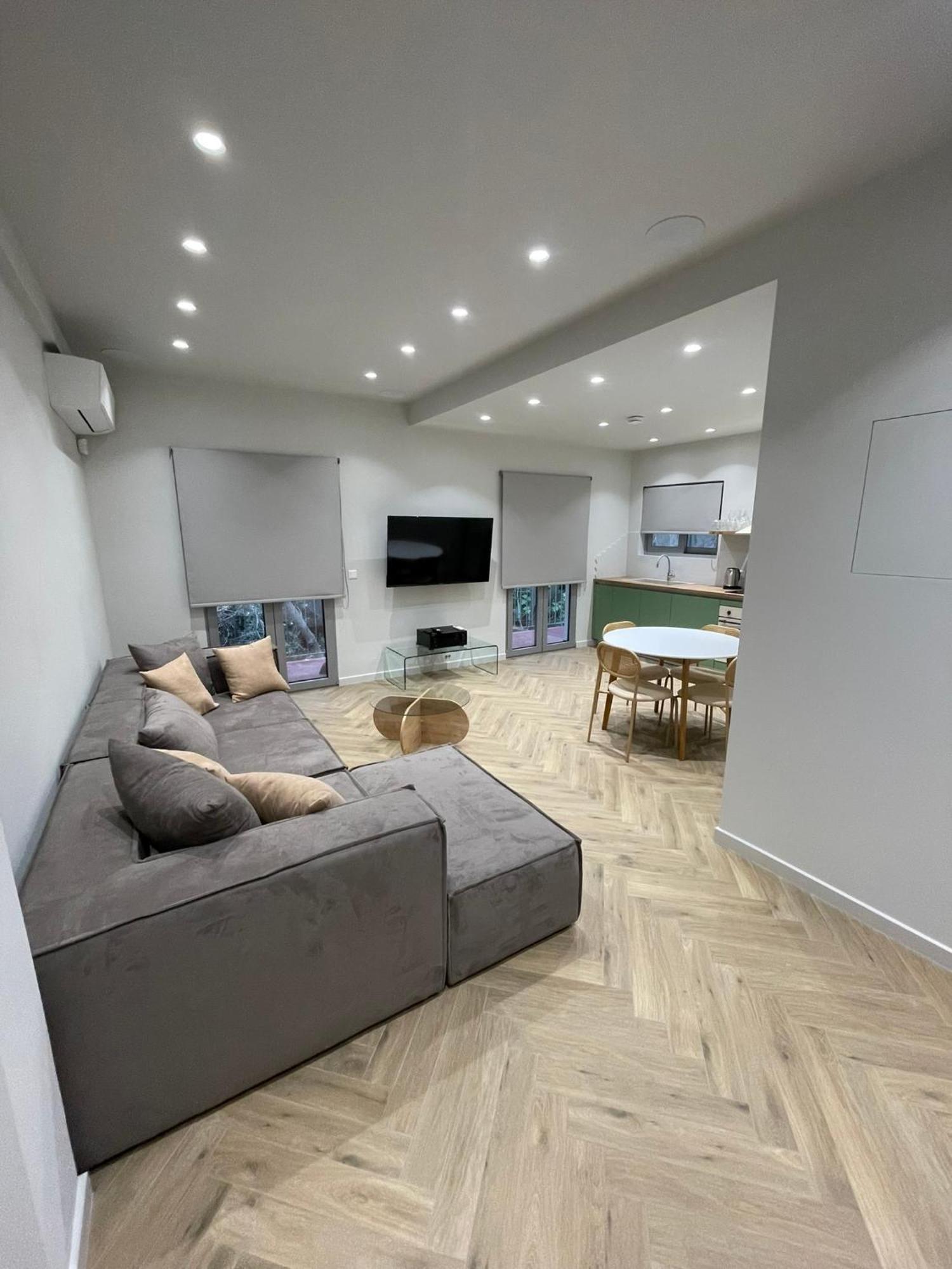 Down Town Nea Smyrni Apartment เอเธนส์ ภายนอก รูปภาพ